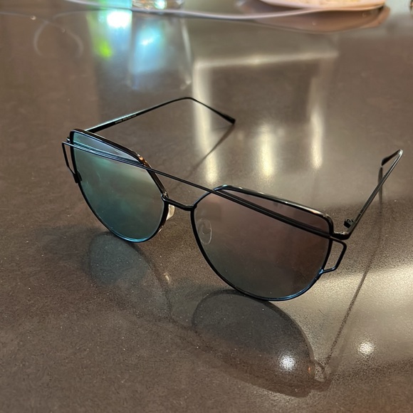 Fashion Oversized Sun Glasses Black Metal Frame Rose Tinted Lens - Picture 12 of 14